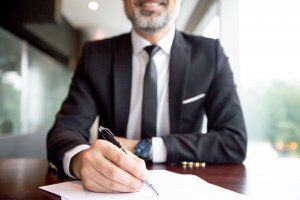 Os benefícios de contratar um especialista em propriedade industrial e intelectual Os benefícios de contratar um especialista em propriedade industrial e intelectual